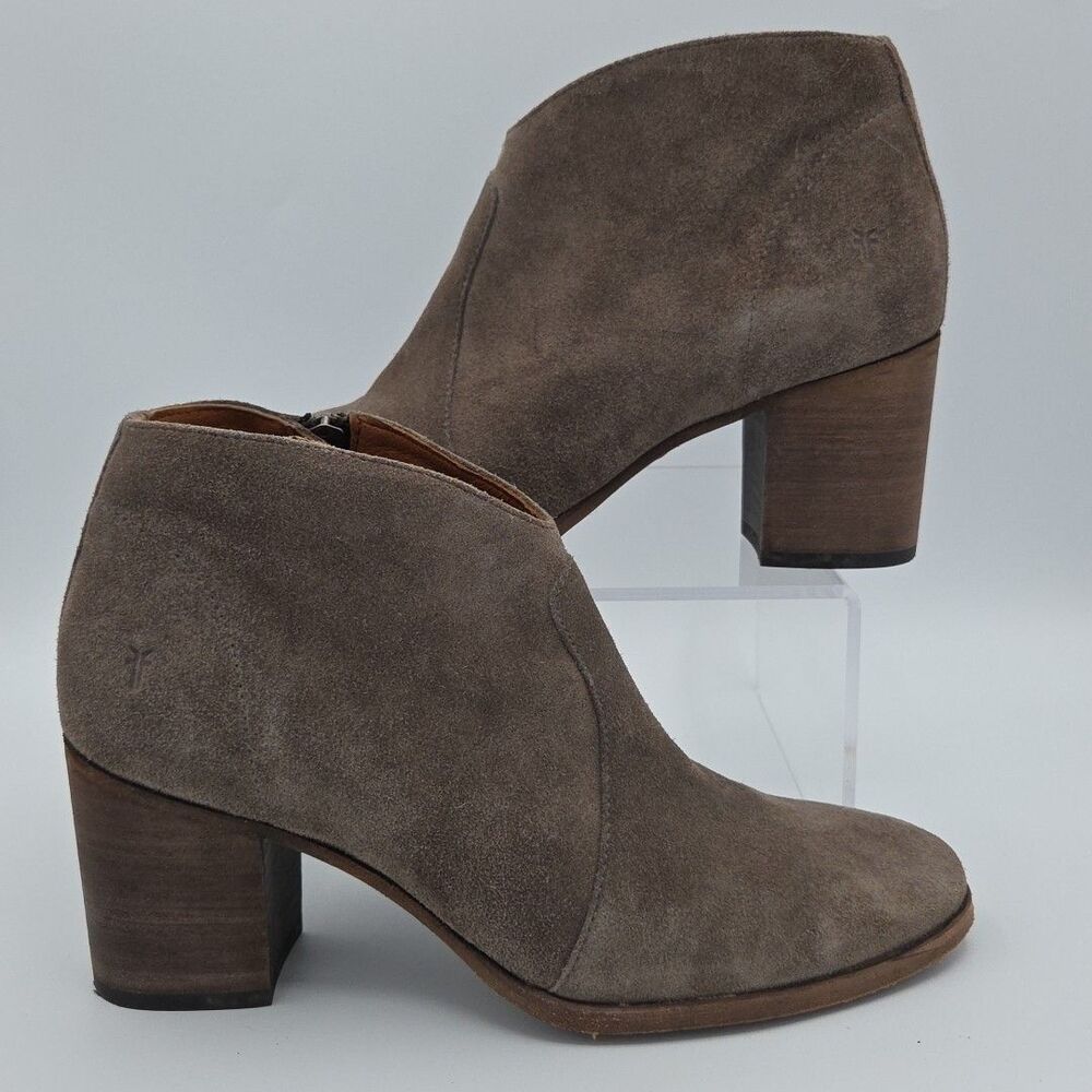 Frye Womens Nora Zip Grey Elephant Suede Ankle Boots Bootie Size 9.5 B EUC
